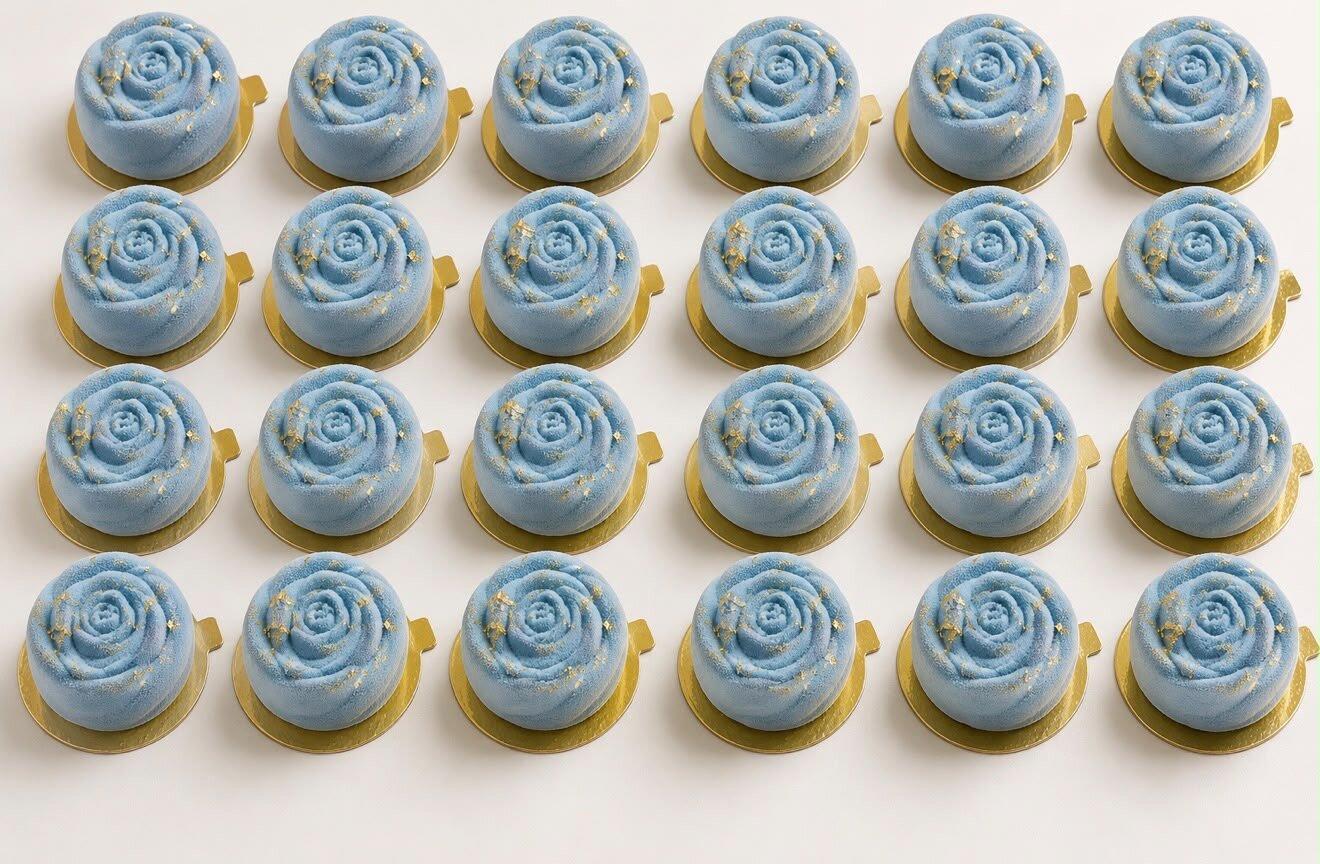 Monoporții în formă de trandafir, în nuanță bleu pastel